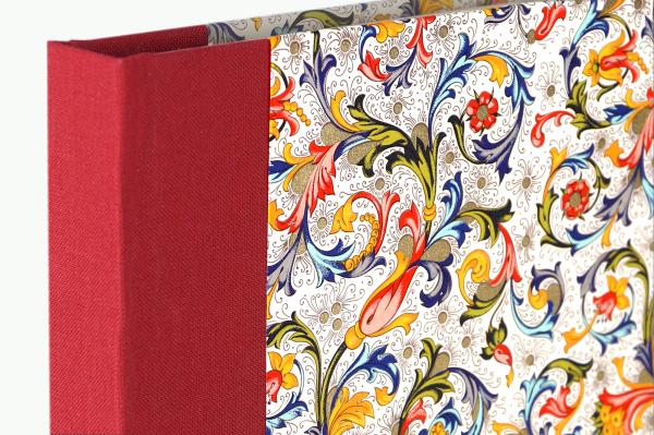 Elegantes Rezeptbuch im italienischen Design